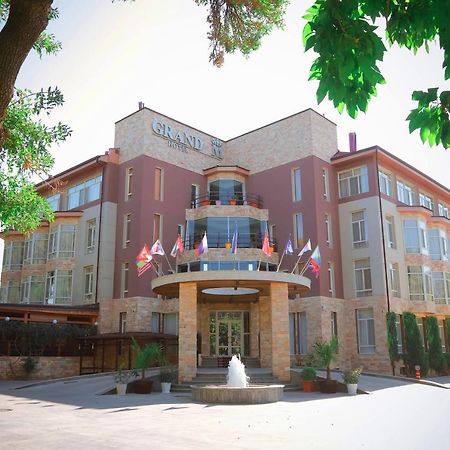Grand M Hotel Nevai Dış mekan fotoğraf