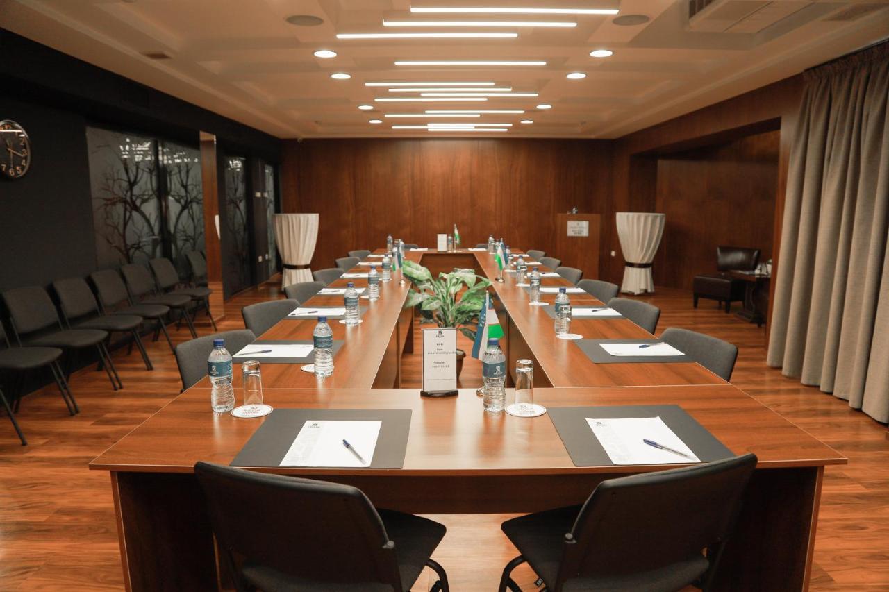 Grand M Hotel Nevai Dış mekan fotoğraf