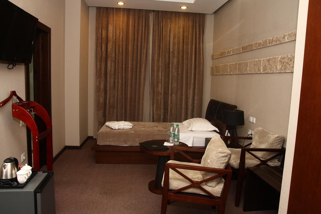 Grand M Hotel Nevai Oda fotoğraf