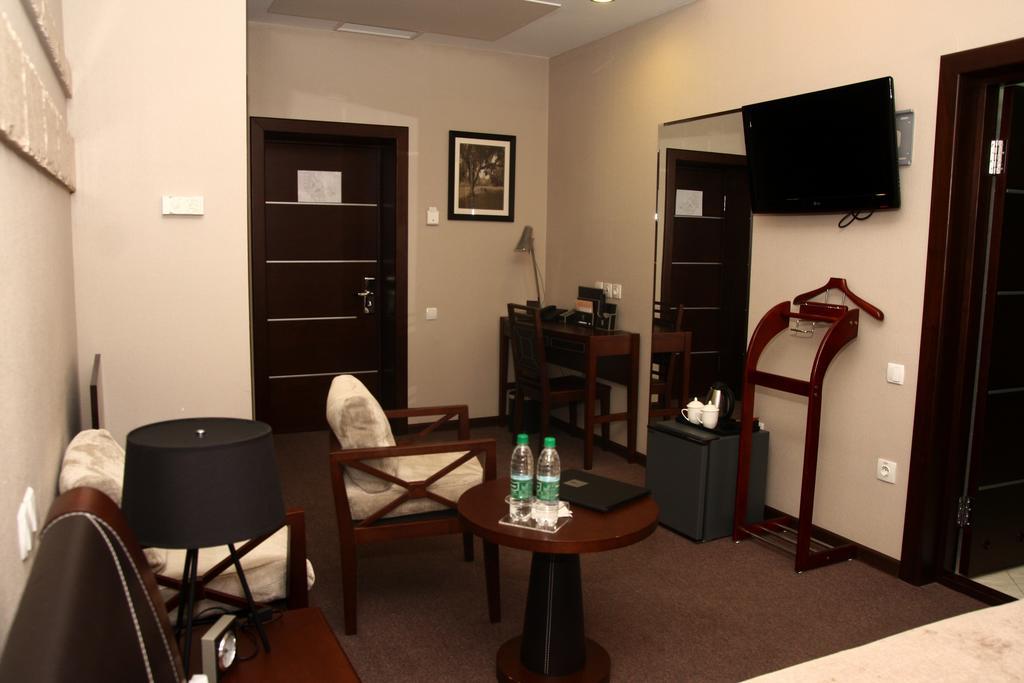 Grand M Hotel Nevai Oda fotoğraf