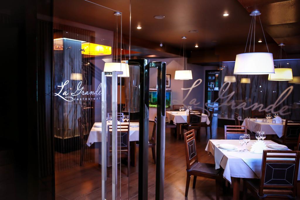 Grand M Hotel Nevai Dış mekan fotoğraf